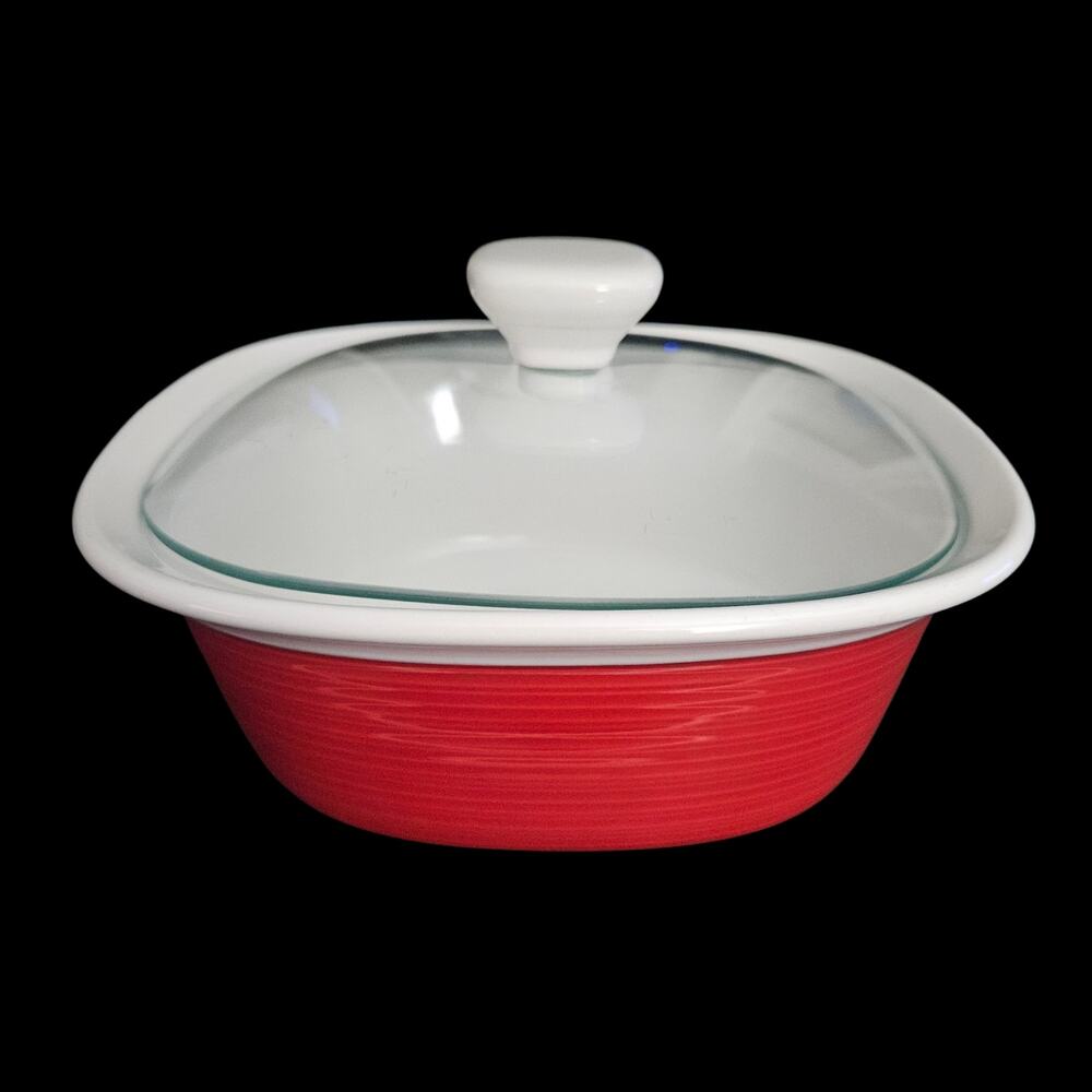 CorningWare Etch Red 1.5 Qt Covered Casserole Dish Square